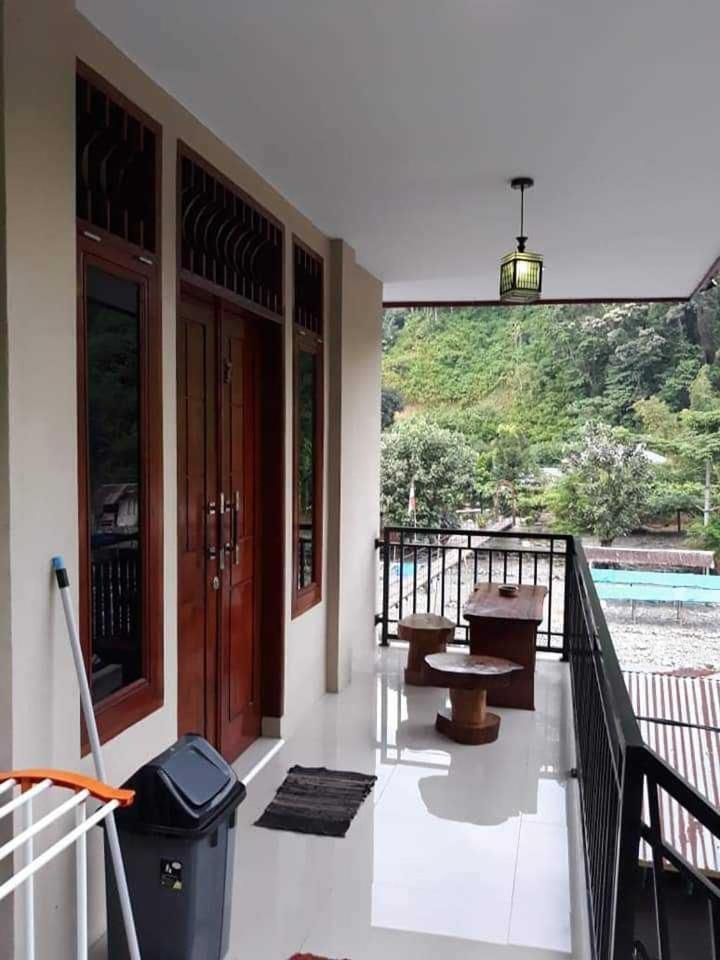 Bukit Lawang酒店 外观 照片